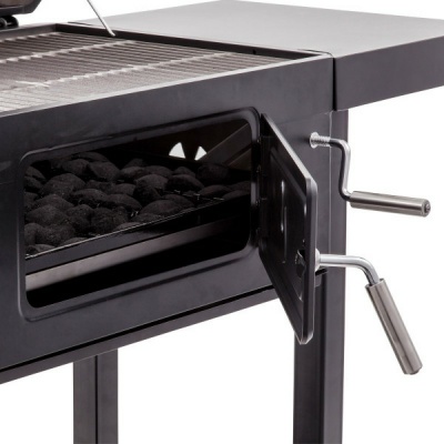 Char-Broil Performance 780